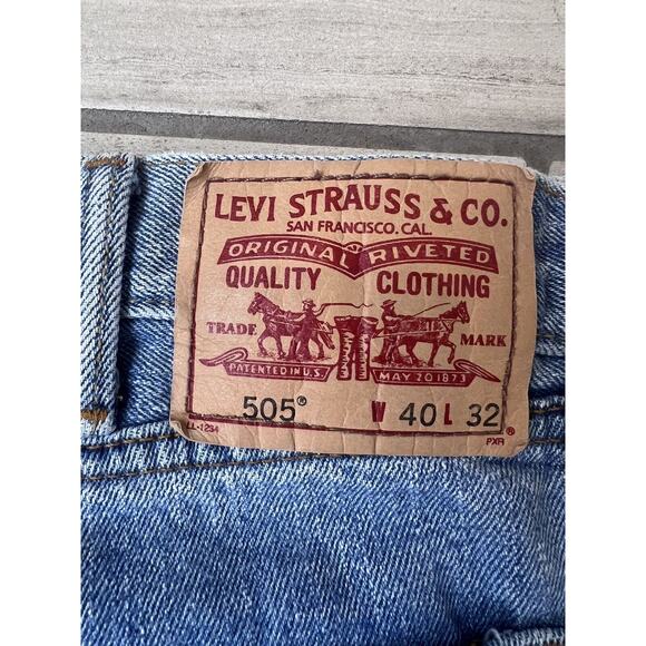 Levi's 505 Jeans Men's 40X32 Stonewash Blue Regular Fit Straight Leg Vintage - Picture 5 of 6